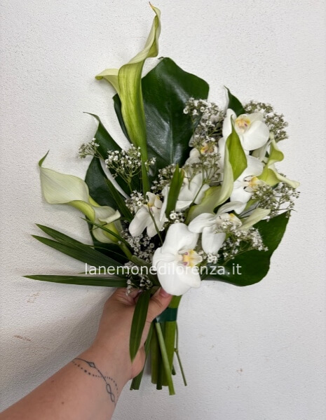 Mazzo di fiori per cimitero