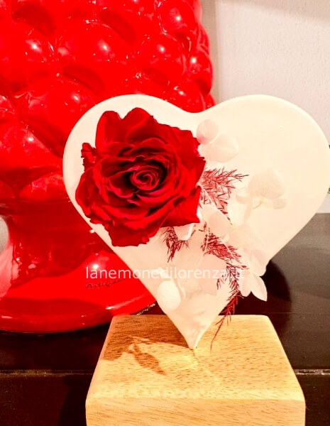 CUORE DI CERAMICA CON DECORAZIONE DI ROSA STABILIZZATA